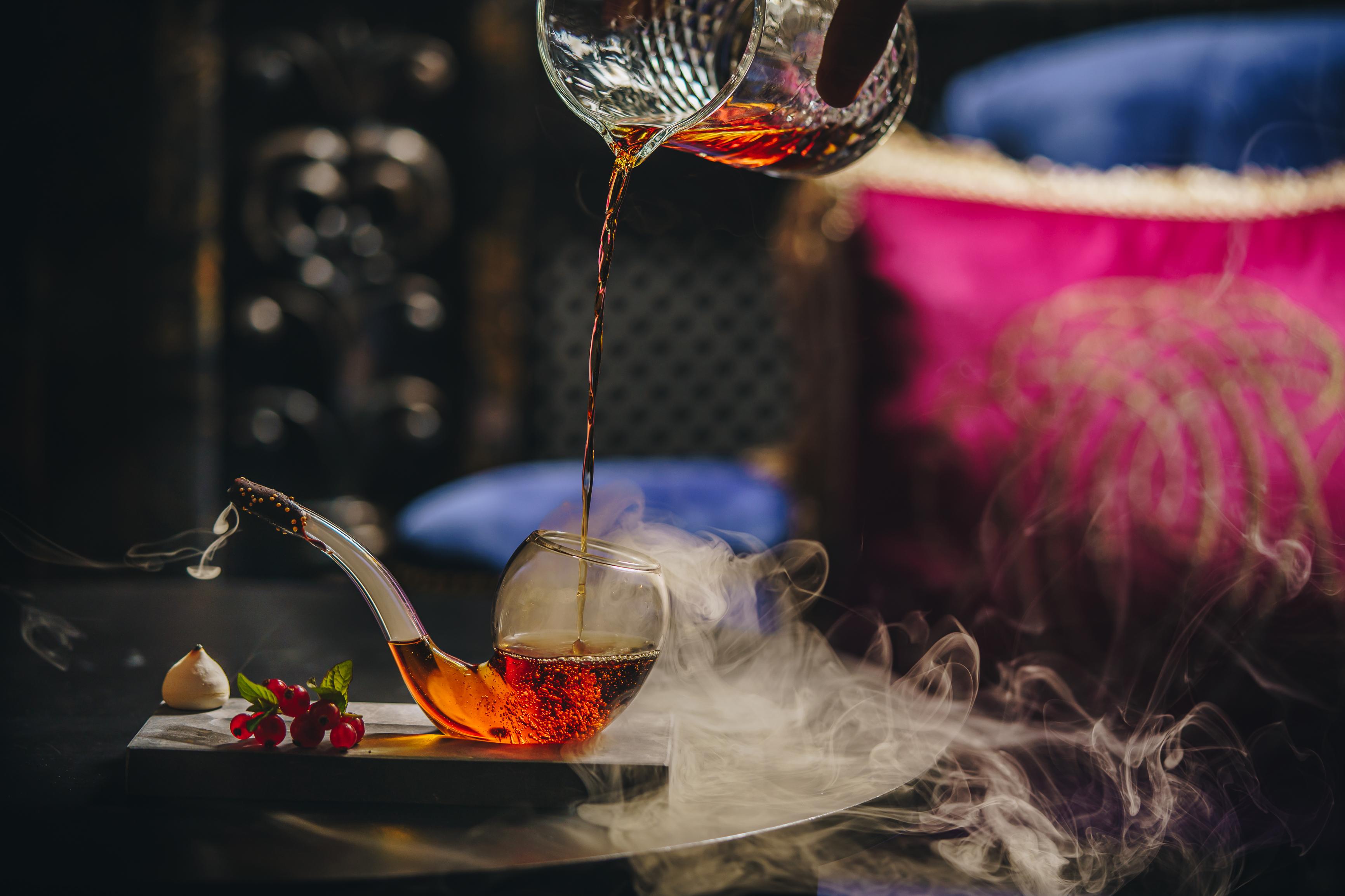 Bachleda Luxury Hotel Krakow - Mgallery Collection Εξωτερικό φωτογραφία A cocktail being poured