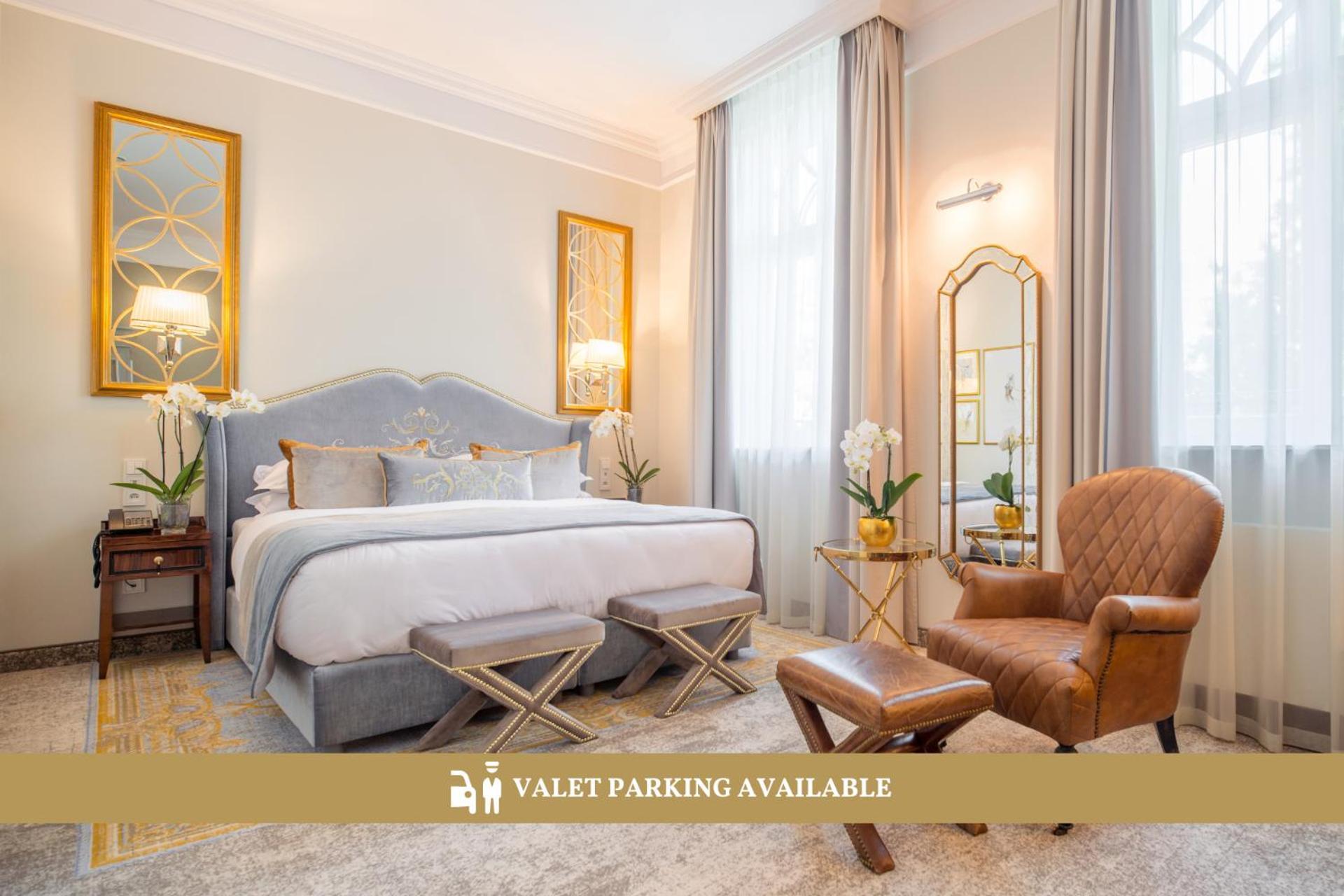 Bachleda Luxury Hotel Krakow - Mgallery Collection Εξωτερικό φωτογραφία A bedroom at the hotel